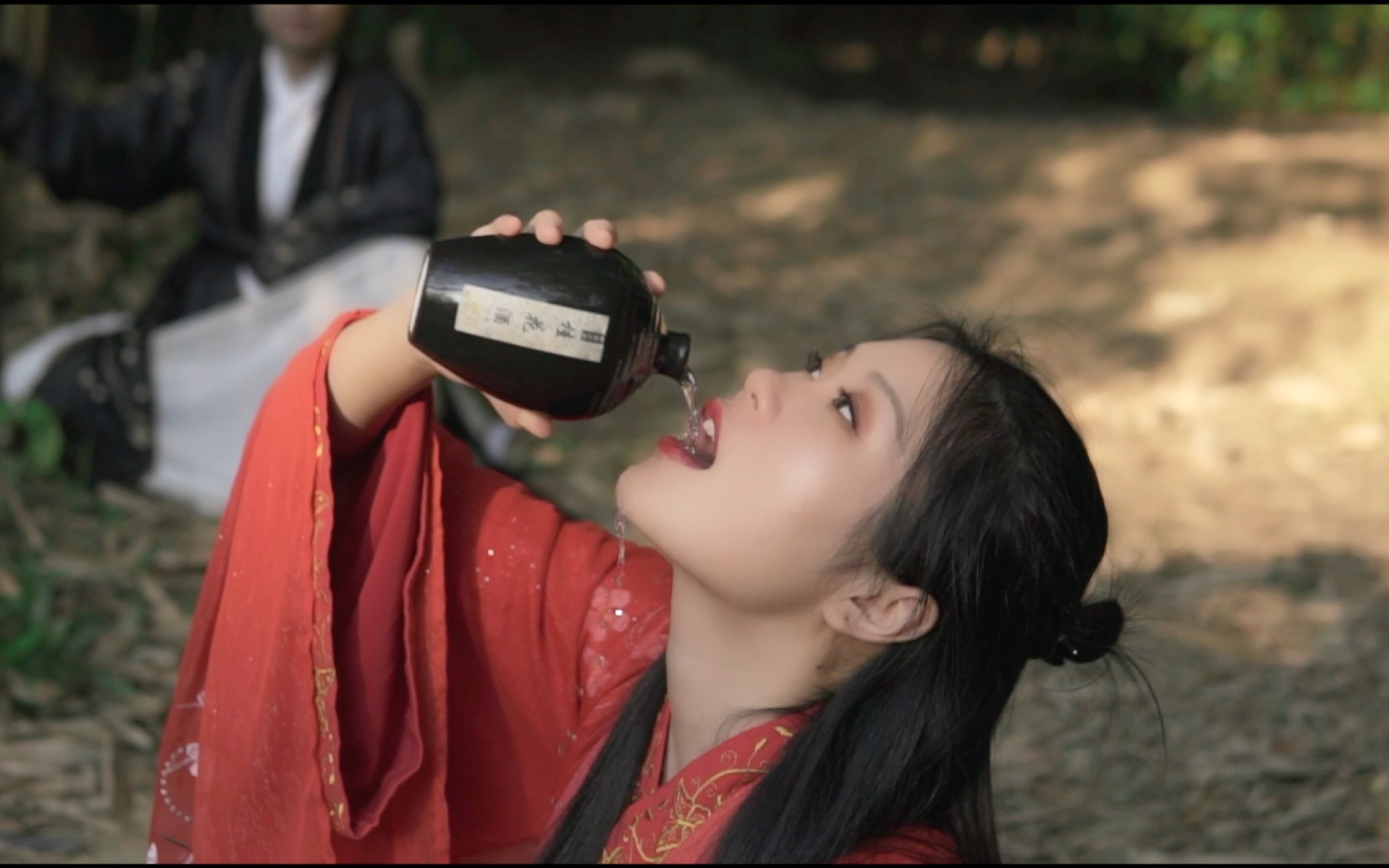 古装剪辑高清画质下载-(落红护花图片视频画质增强器)